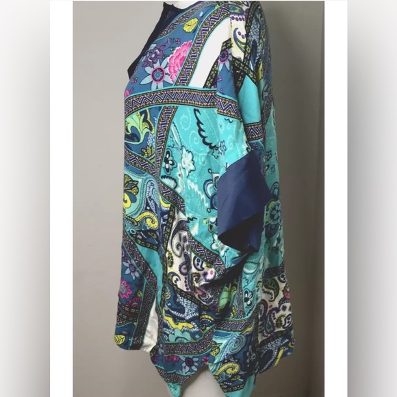 Natori Colorful Knit  Kimono Sleeve Blouse Top Floral Paisley Size L Satin Trim - Picture 4 of 15